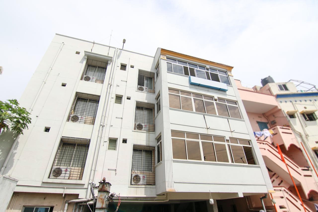 Oyo 9207 Chakri Guest House Βιζαχαπατνάμ Εξωτερικό φωτογραφία