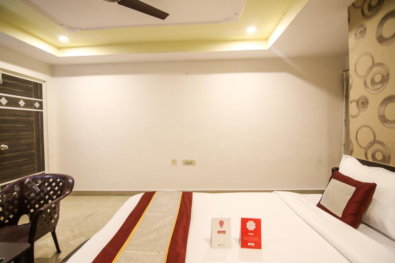 Oyo 9207 Chakri Guest House Βιζαχαπατνάμ Εξωτερικό φωτογραφία